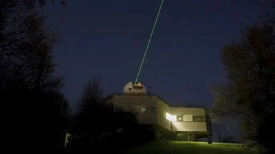 Breakthrough Laser Technology jieħu l-ispazji tal-fdalijiet li jsegwu qabża '...