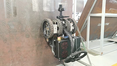 Chengdu MRJ-Laser Wall-Climbing Laser Cleaning Robot huwa mniedi fi Tianjin g...
